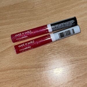 wet n wild megaslicks lip gloss in crushed grapes 2X